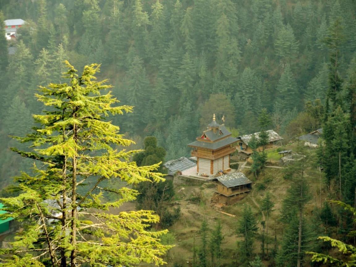 Ishan Log Huts-A Boutique Home Stay Banjar ภายนอก รูปภาพ