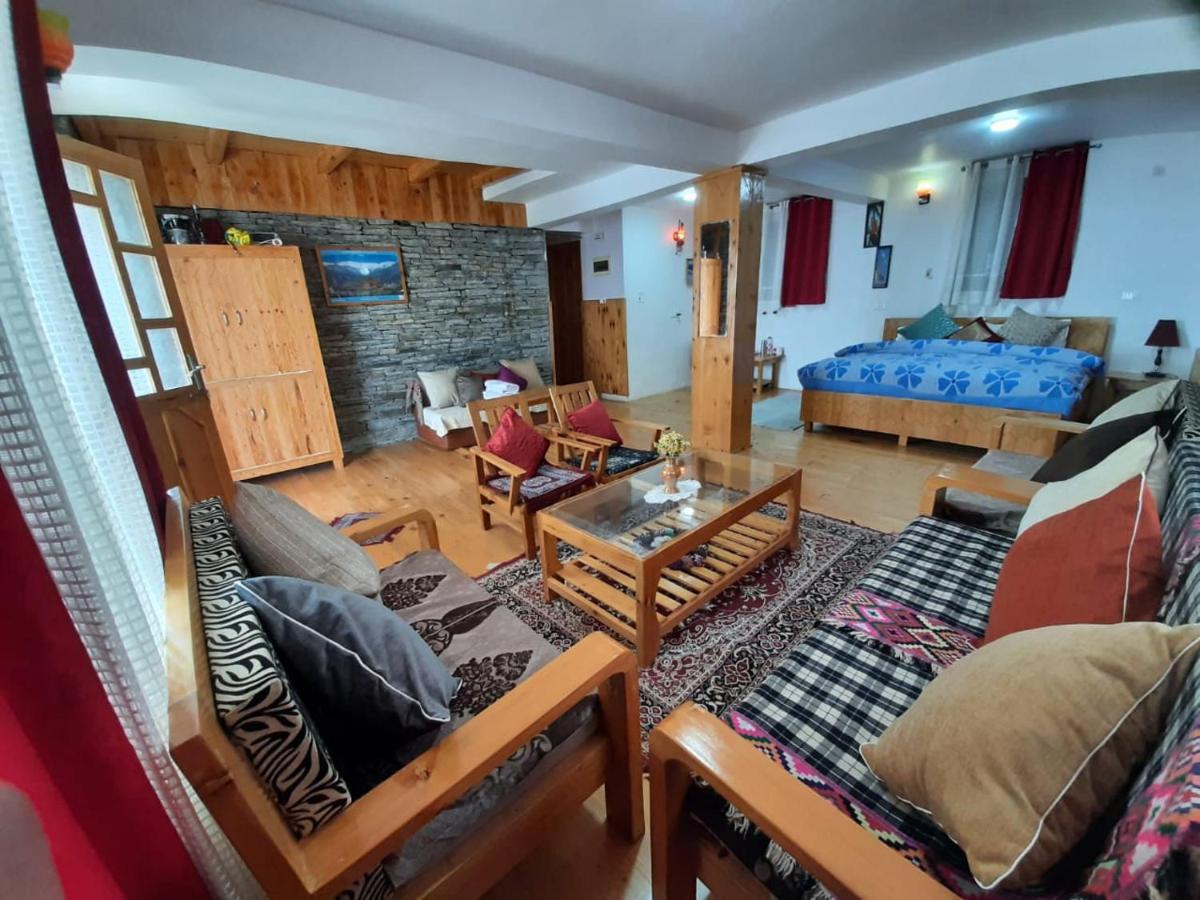 Ishan Log Huts-A Boutique Home Stay Banjar ภายนอก รูปภาพ
